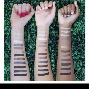 Pretty Vulgar nightingale palette